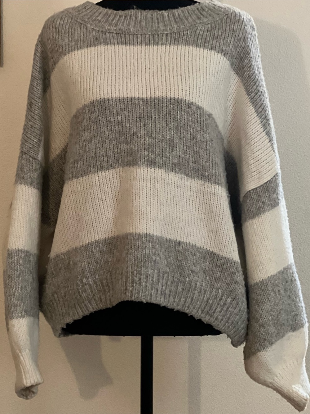 Grey and white Wide Block Striped Chunky Knit Sweater Slouchy Boxy Pullover, sm
